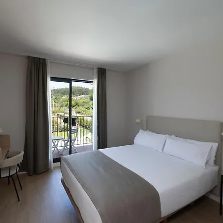 Hotel H4 Cangas 3 Superior Buitenkant foto
