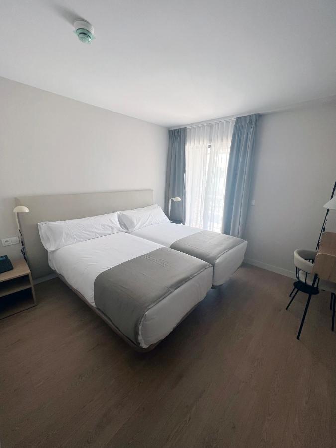 H4 3 Superior Hotel 3*