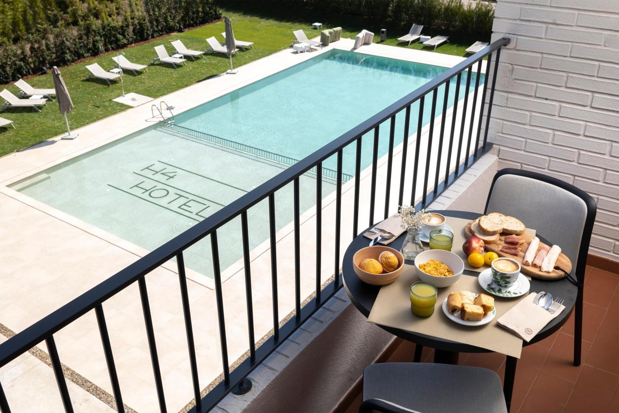 Hotel H4 3 Superior 3*