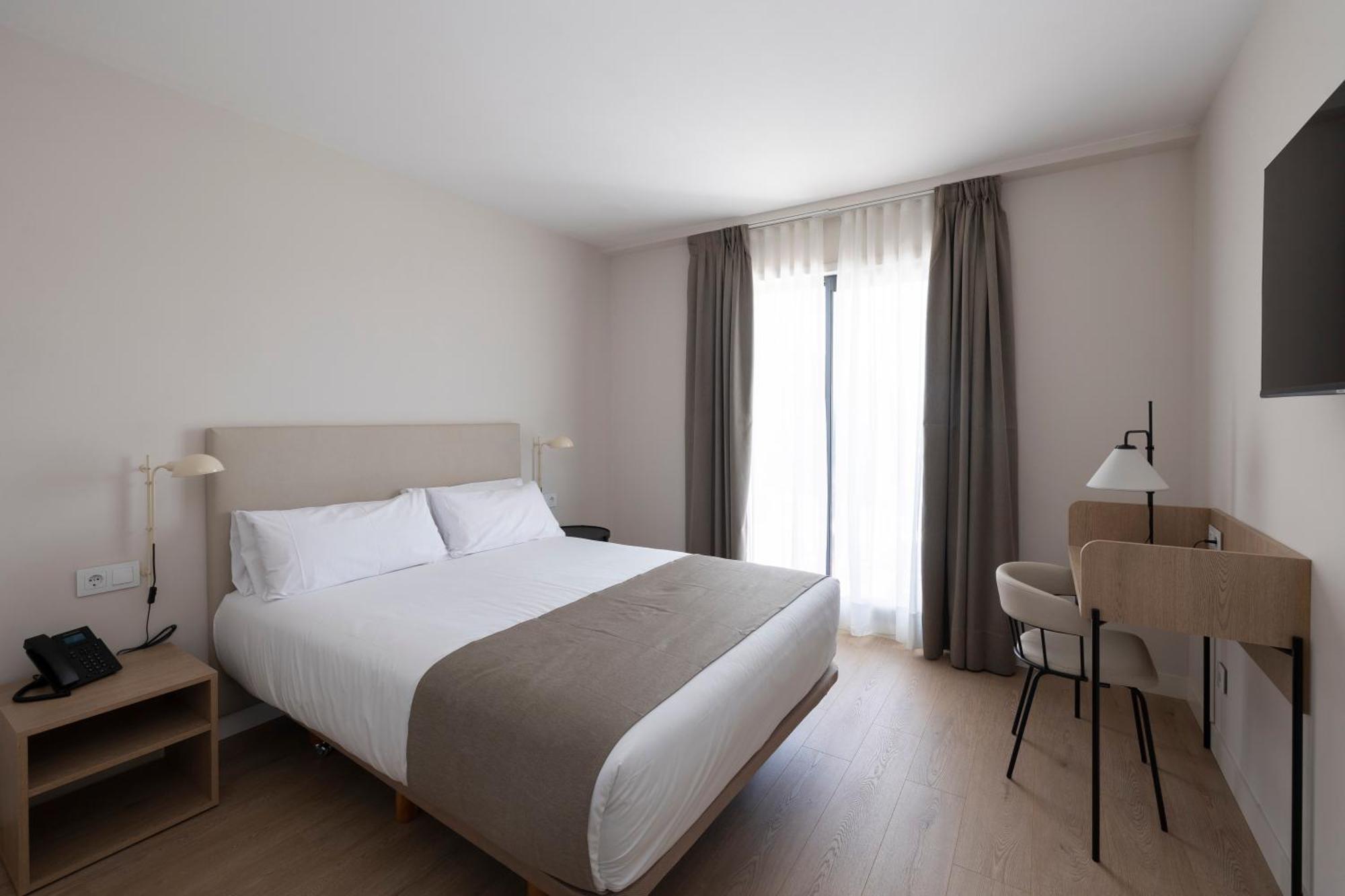 Hotel H4 3 Superior 3*